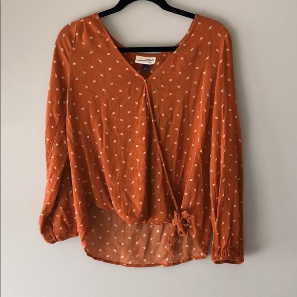 Universal Thread side tie top - Picture 7 of 8